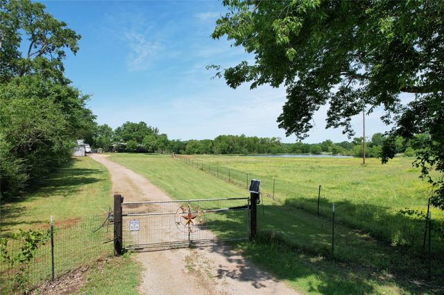 535 County Road 1710, Grapeland, TX 75844
