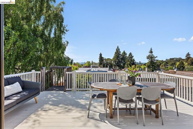 4261 Detroit, Oakland, CA 94619