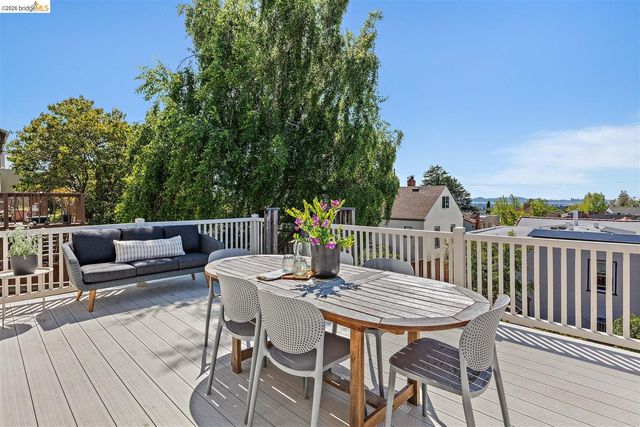 4261 Detroit, Oakland, CA 94619