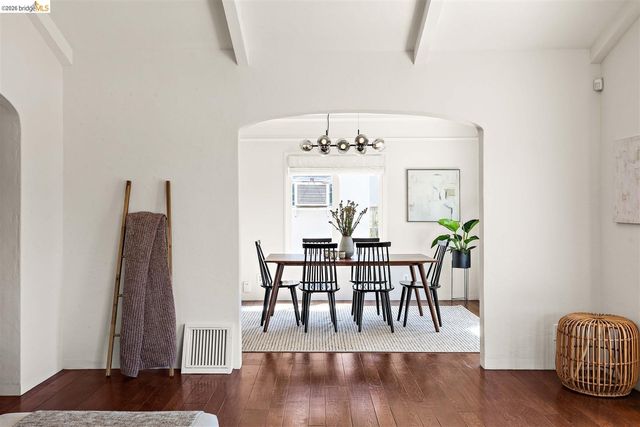 4261 Detroit, Oakland, CA 94619