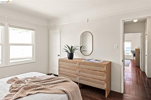 4261 Detroit, Oakland, CA 94619