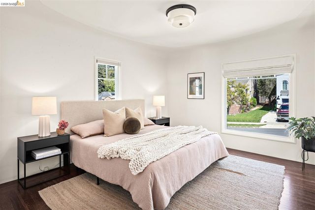 4261 Detroit, Oakland, CA 94619