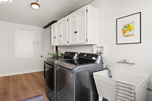 4261 Detroit, Oakland, CA 94619