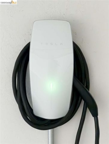 4261 Detroit, Oakland, CA 94619