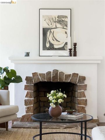 4261 Detroit, Oakland, CA 94619