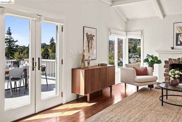 4261 Detroit, Oakland, CA 94619