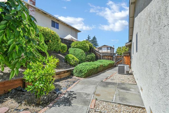 2411 Los Prados Way, Antioch, CA 94509