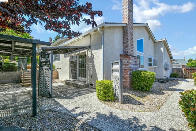 2411 Los Prados Way, Antioch, CA 94509