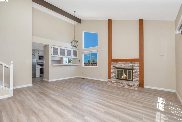2411 Los Prados Way, Antioch, CA 94509