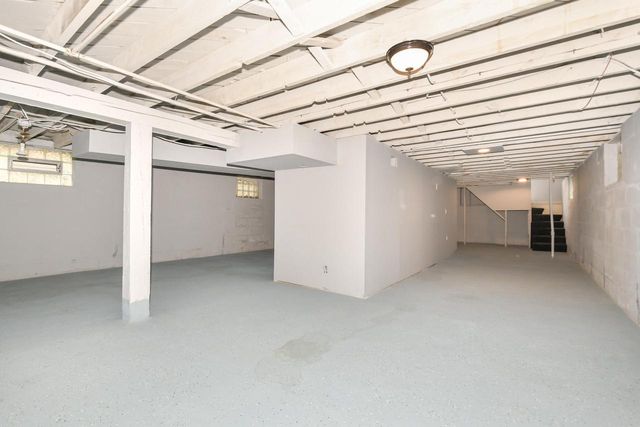 2956 N 39th STREET, Milwaukee, WI 53210