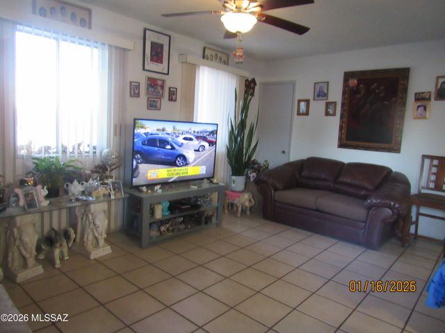 2423 N Calle Culiacan, Nogales, AZ 85621