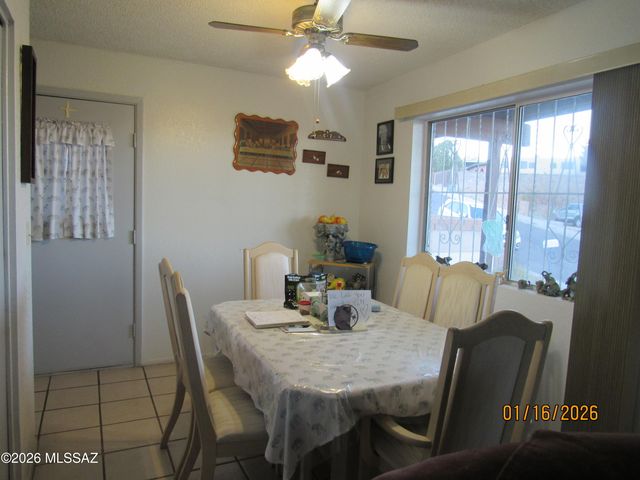 2423 N Calle Culiacan, Nogales, AZ 85621