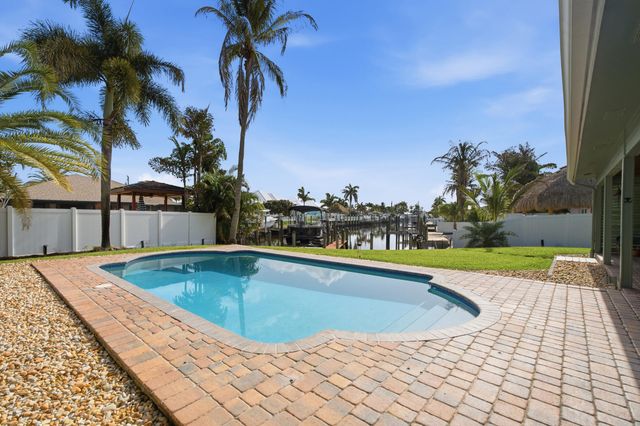 1489 SW Seahawk Way, Palm City, FL 34990