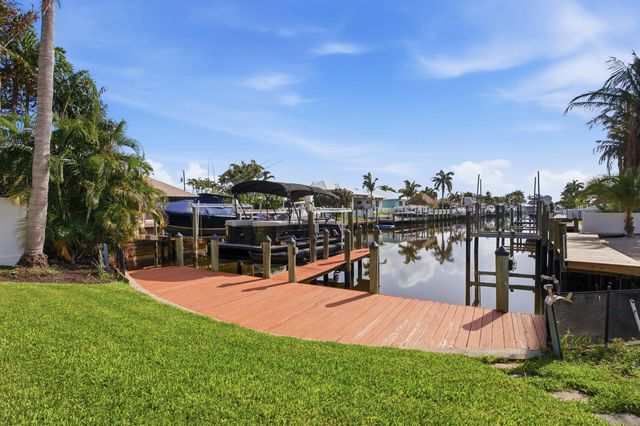 1489 SW Seahawk Way, Palm City, FL 34990
