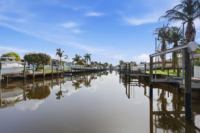 1489 SW Seahawk Way, Palm City, FL 34990