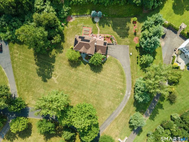 83 Elk Drive, Southbury, CT 06488