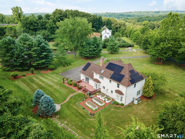 83 Elk Drive, Southbury, CT 06488