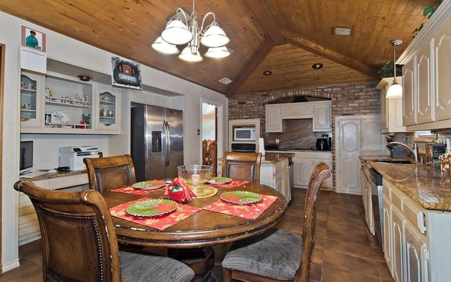 915 Greenbriar Lane, Duncanville, TX 75137