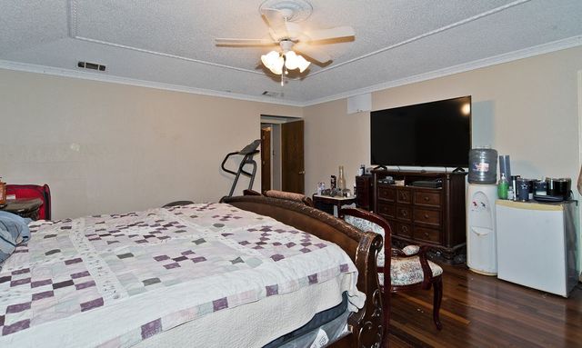 915 Greenbriar Lane, Duncanville, TX 75137