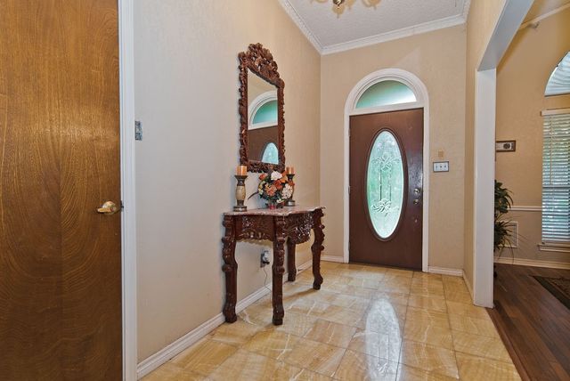 915 Greenbriar Lane, Duncanville, TX 75137
