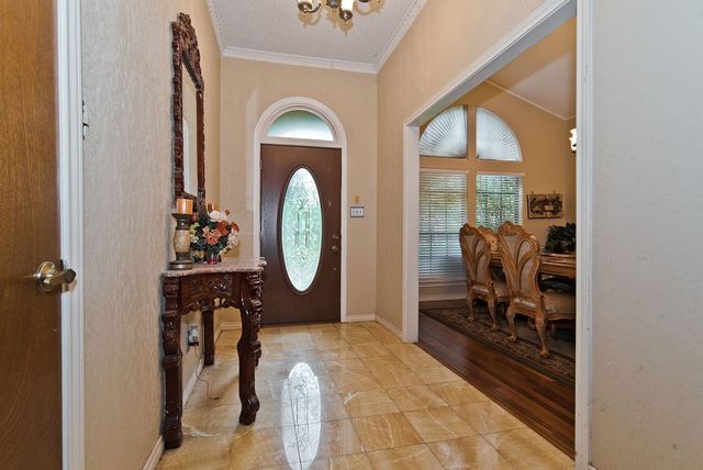 915 Greenbriar Lane, Duncanville, TX 75137