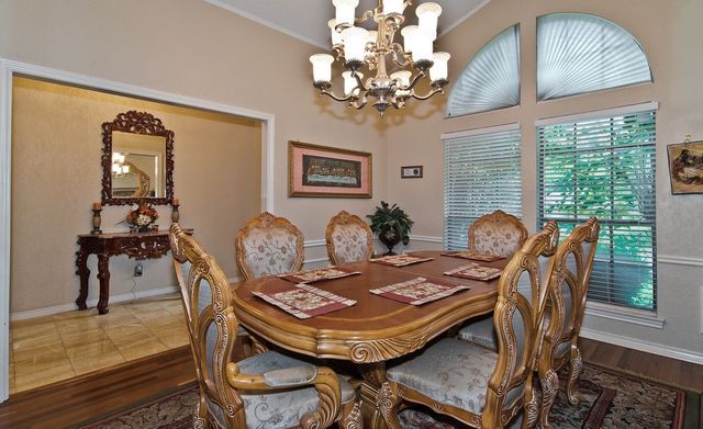 915 Greenbriar Lane, Duncanville, TX 75137