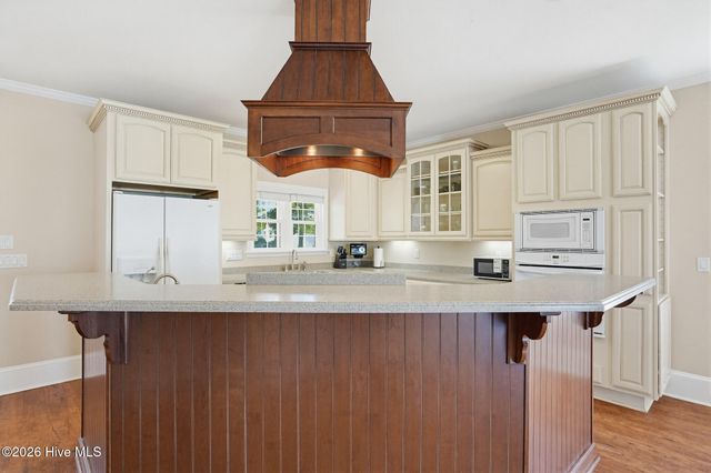 203 Riverside Drive, Sneads Ferry, NC 28460