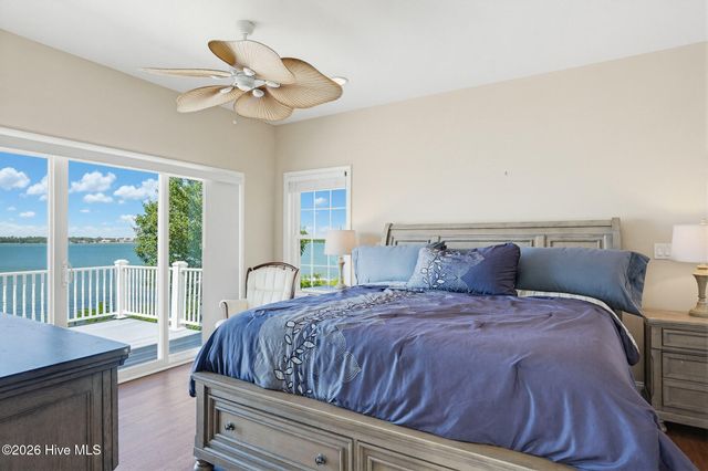 203 Riverside Drive, Sneads Ferry, NC 28460