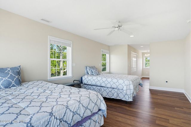 203 Riverside Drive, Sneads Ferry, NC 28460