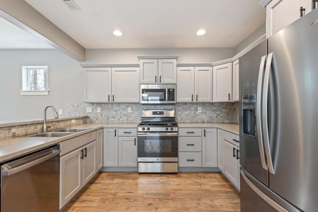 952 E Timber Pine Drive, Sisters, OR 97759