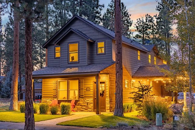 952 E Timber Pine Drive, Sisters, OR 97759