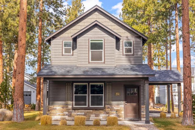 952 E Timber Pine Drive, Sisters, OR 97759