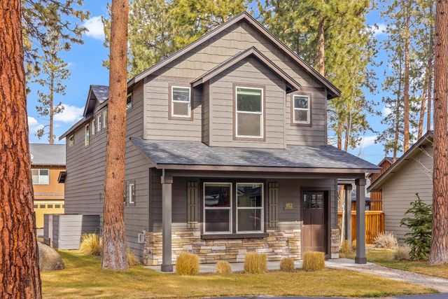 952 E Timber Pine Drive, Sisters, OR 97759