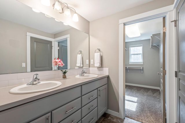 952 E Timber Pine Drive, Sisters, OR 97759