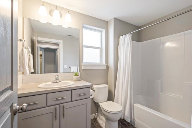 952 E Timber Pine Drive, Sisters, OR 97759