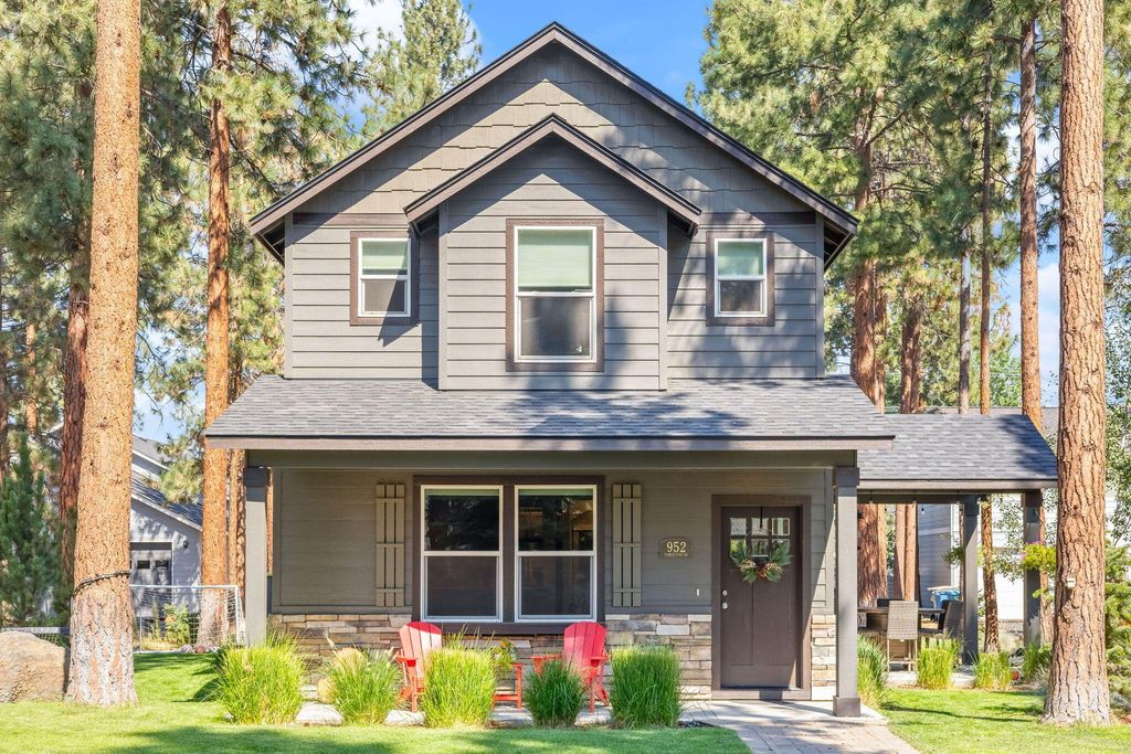 952 E Timber Pine Drive, Sisters, OR 97759