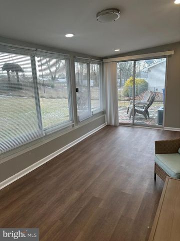 84 MIDDLEBURY LN, Willingboro, NJ 08046