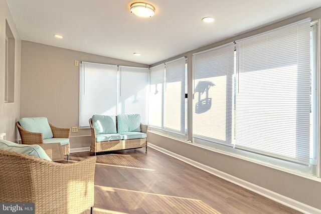 84 MIDDLEBURY LN, Willingboro, NJ 08046