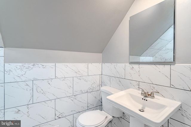 84 MIDDLEBURY LN, Willingboro, NJ 08046