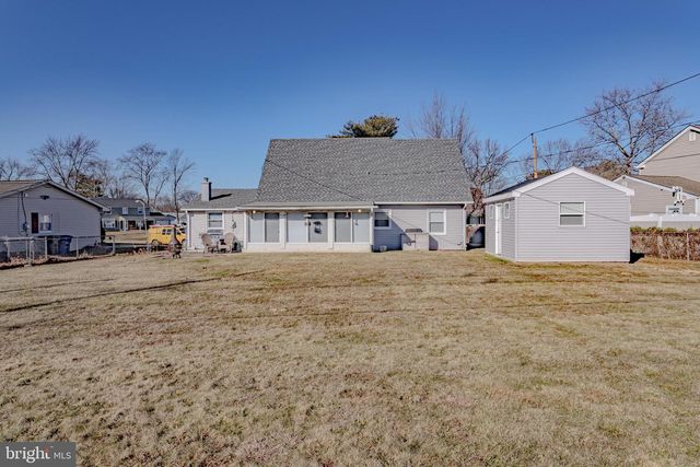 84 MIDDLEBURY LN, Willingboro, NJ 08046