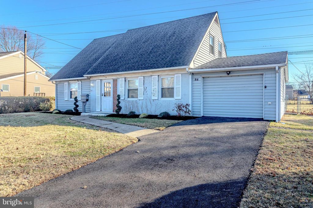84 MIDDLEBURY LN, Willingboro, NJ 08046