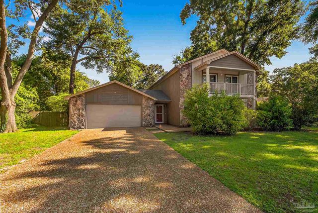 1208 Tamara Dr, Pensacola, FL 32504