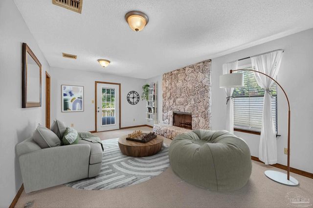 1208 Tamara Dr, Pensacola, FL 32504