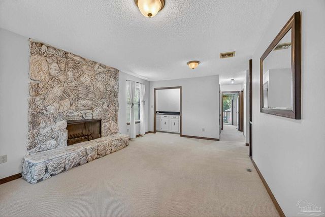 1208 Tamara Dr, Pensacola, FL 32504
