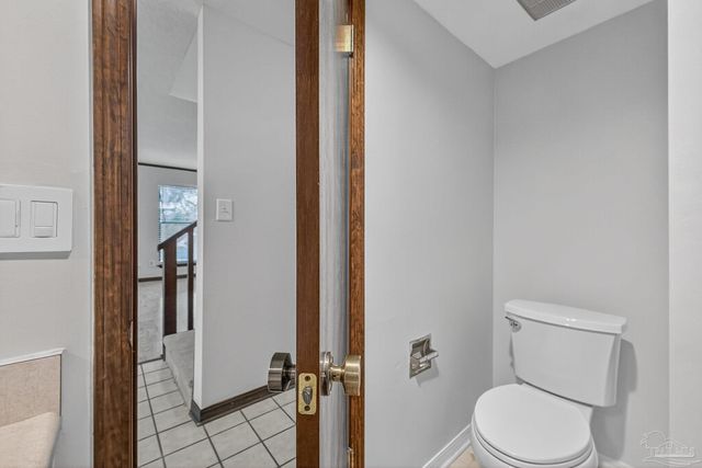 1208 Tamara Dr, Pensacola, FL 32504