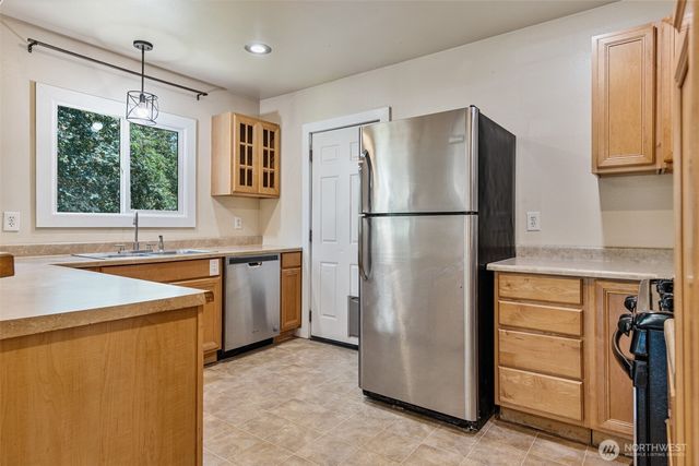 410 118th Street S, Tacoma, WA 98444