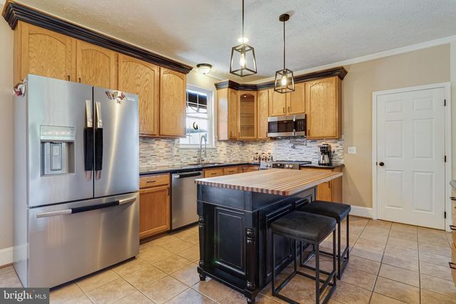 38425 ROOSTER LN, Mechanicsville, MD 20659
