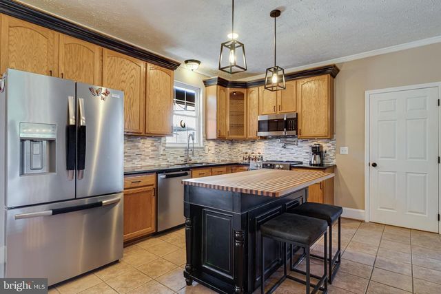 38425 ROOSTER LN, Mechanicsville, MD 20659
