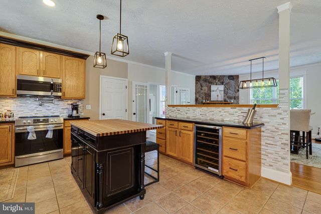 38425 ROOSTER LN, Mechanicsville, MD 20659