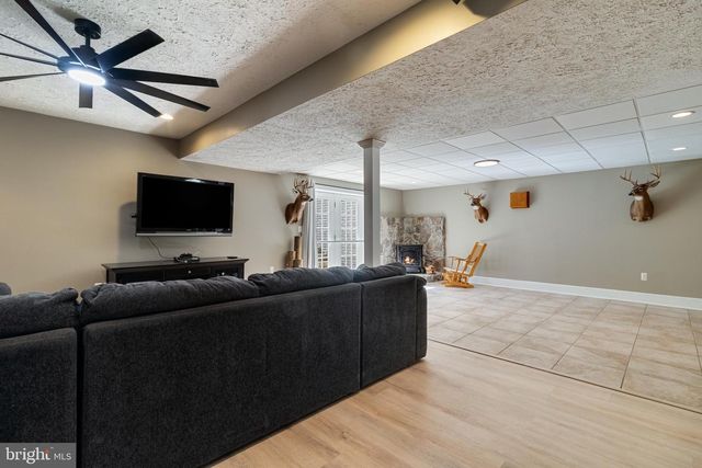 38425 ROOSTER LN, Mechanicsville, MD 20659